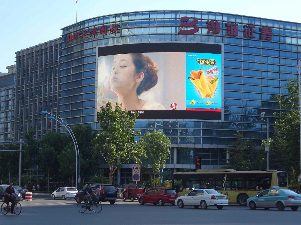 Outdoor Waterproof Full Color P10 DIP LED Display Screen for Advertising